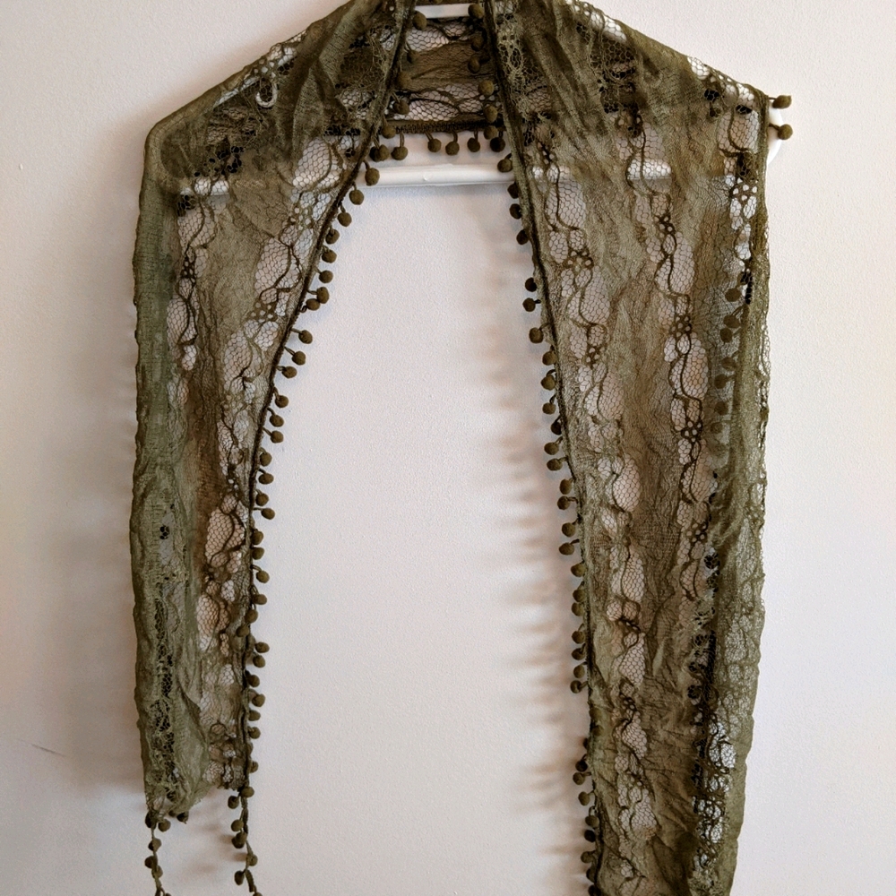 Fashionable scarf